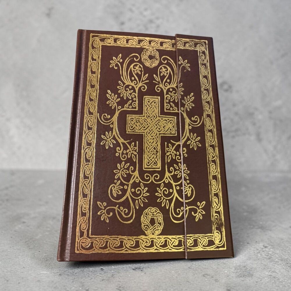 Cross Bible / Holy Bible, NKJV by Thomas Nelson Publishing Staff HC 2005 VTG